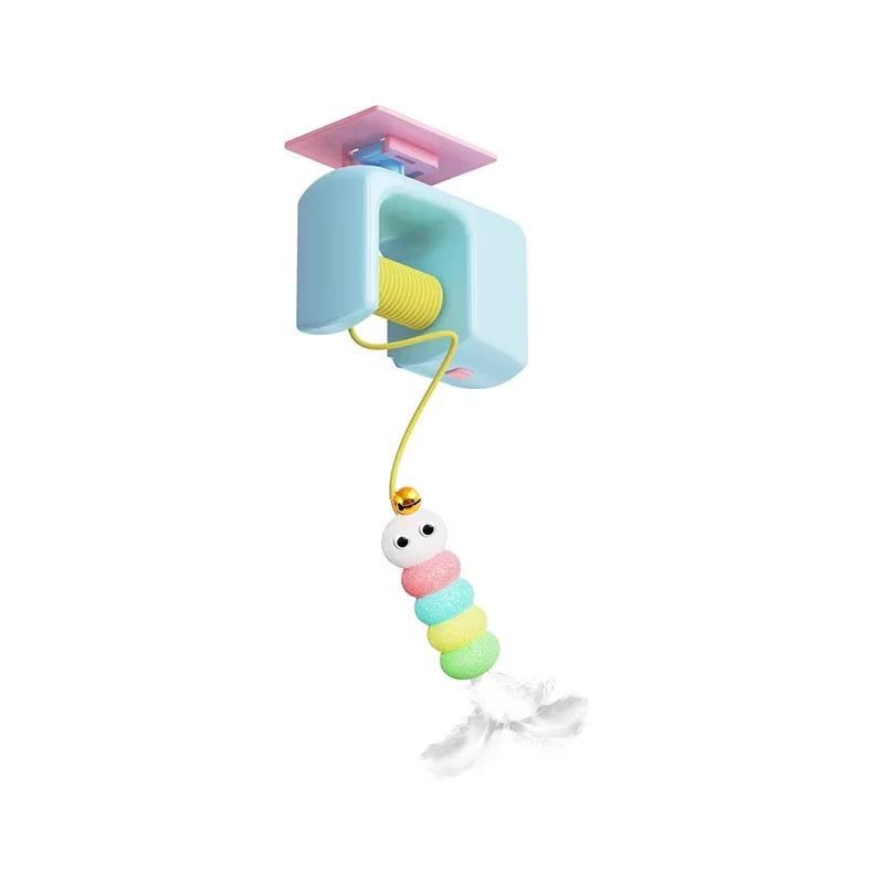 Hanging automated toy for cats
