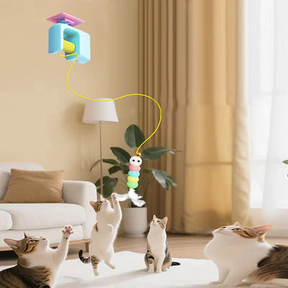 Hanging automated toy for cats
